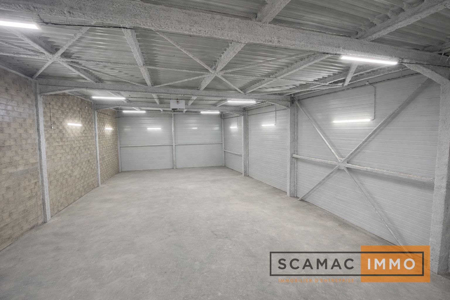 entrepôt de 407m², Villeneuve-Saint-Georges (Val-de-Marne)