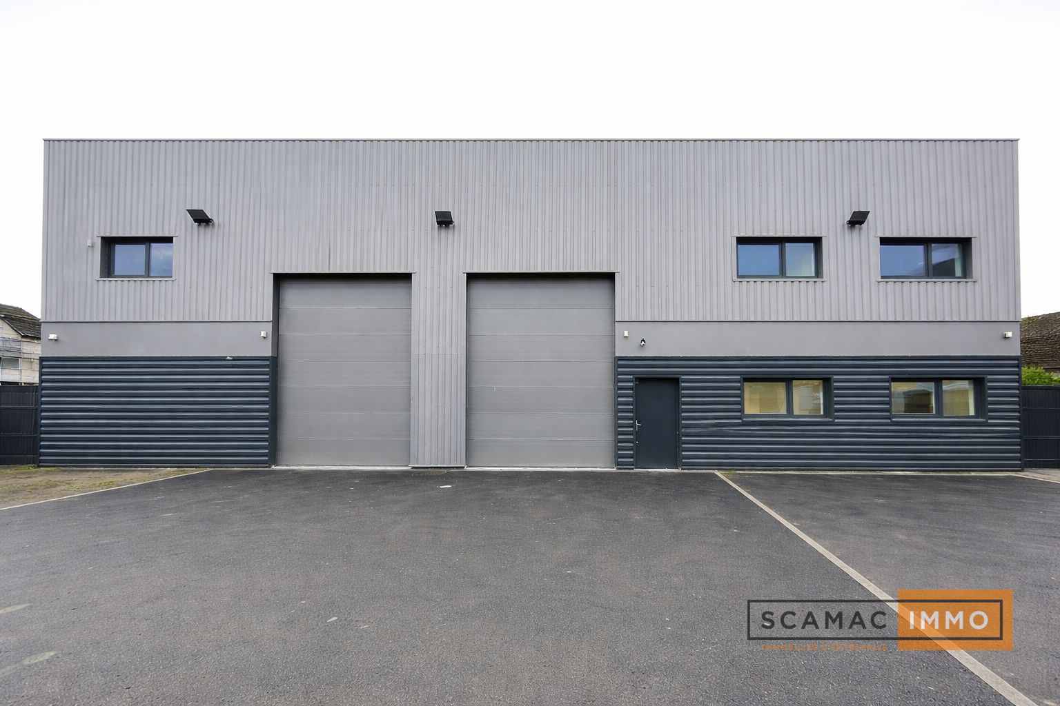 entrepôt de 407m², Villeneuve-Saint-Georges (Val-de-Marne)