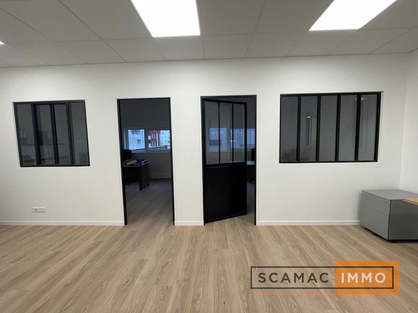 entrepôt de 407m², Villeneuve-Saint-Georges (Val-de-Marne)