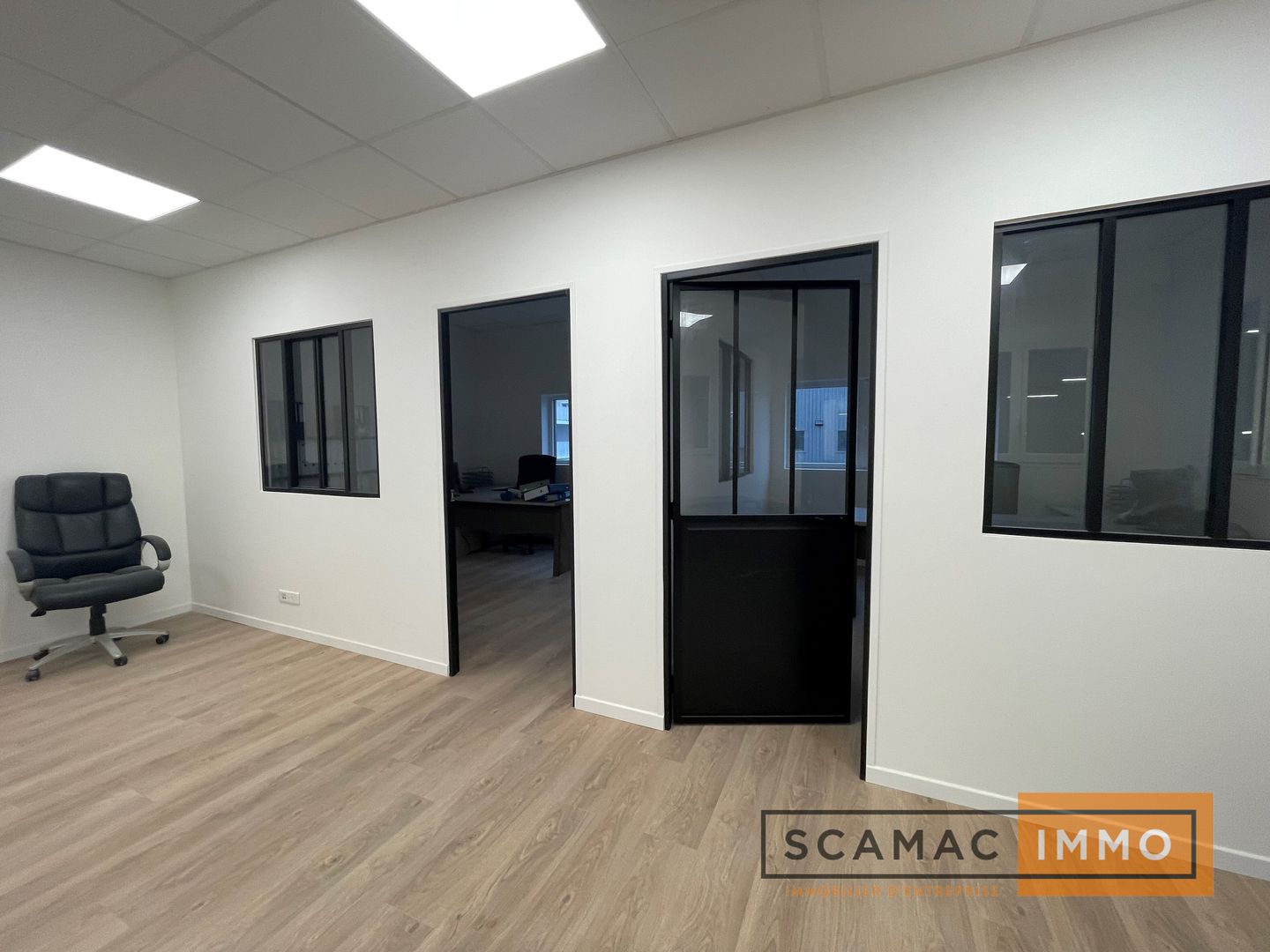 entrepôt de 407m², Villeneuve-Saint-Georges (Val-de-Marne)