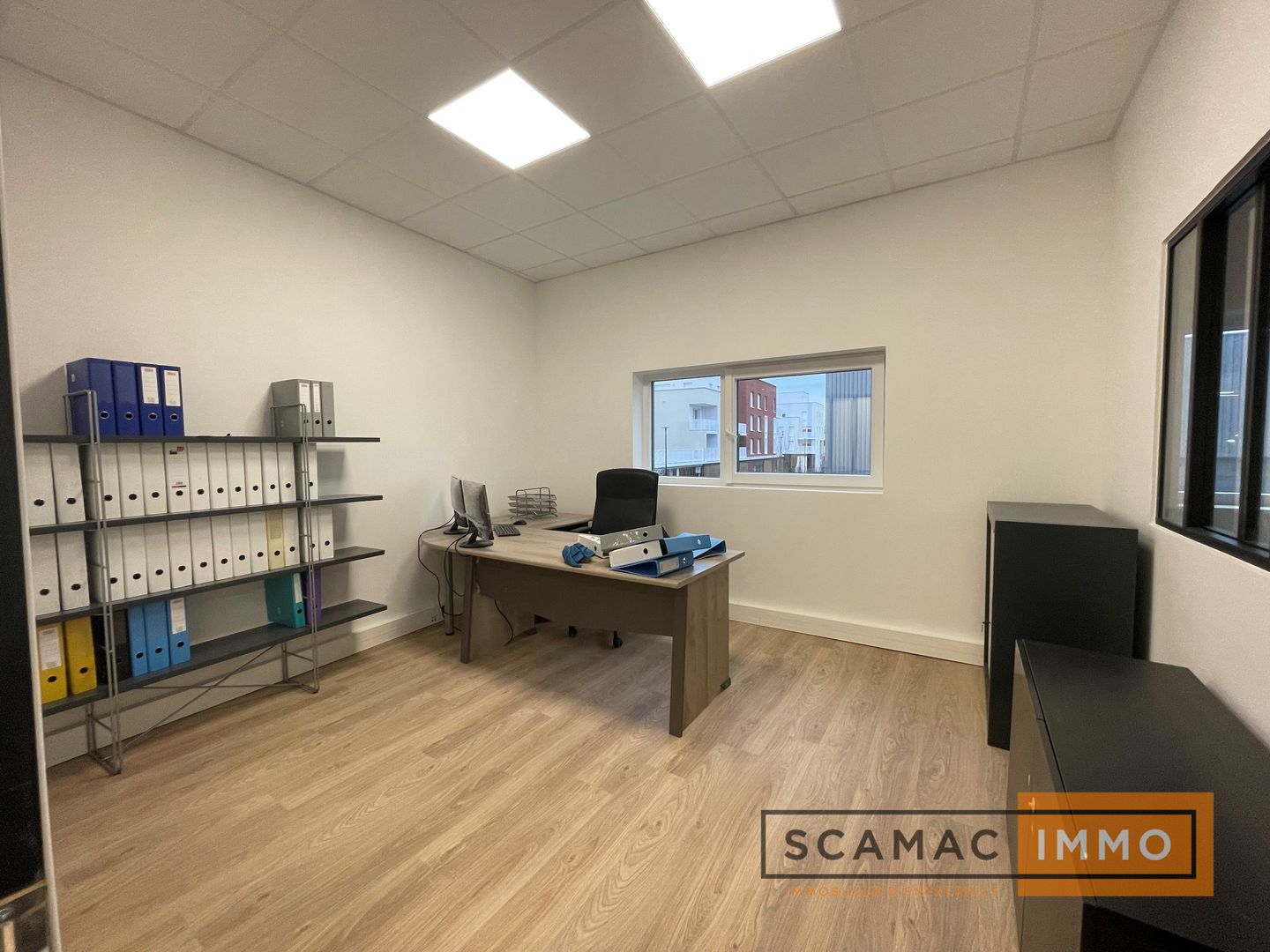 entrepôt de 407m², Villeneuve-Saint-Georges (Val-de-Marne)
