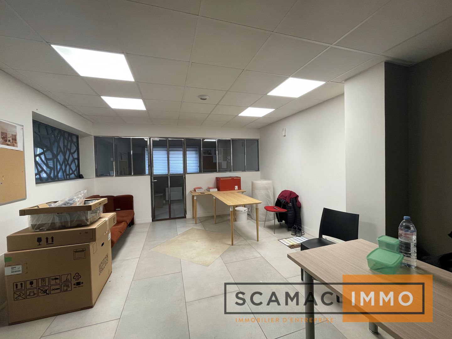 entrepôt de 406m², Villeneuve-Saint-Georges (Val-de-Marne)