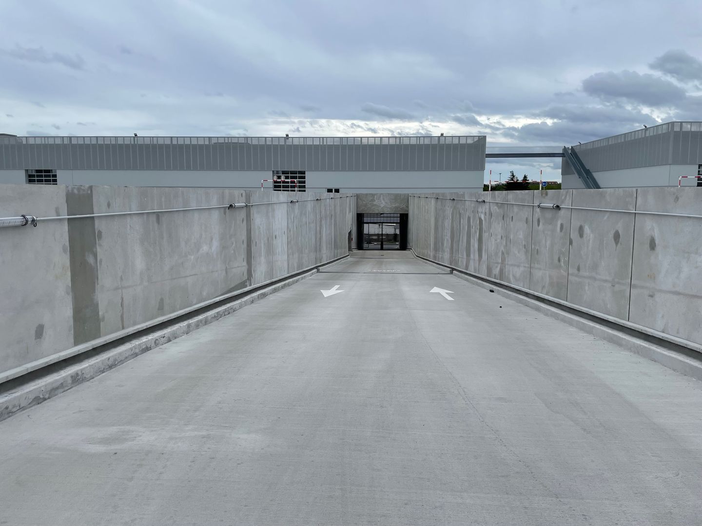 local d'activités de 710m², Vitry-sur-Seine (Val-de-Marne)