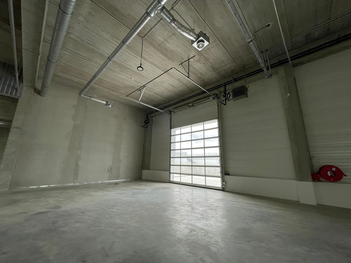 local d'activités de 2&nbsp;065m², Vitry-sur-Seine (Val-de-Marne)