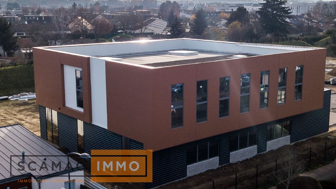 local d'activités de 1&nbsp;273m², Bondoufle (Essonne)