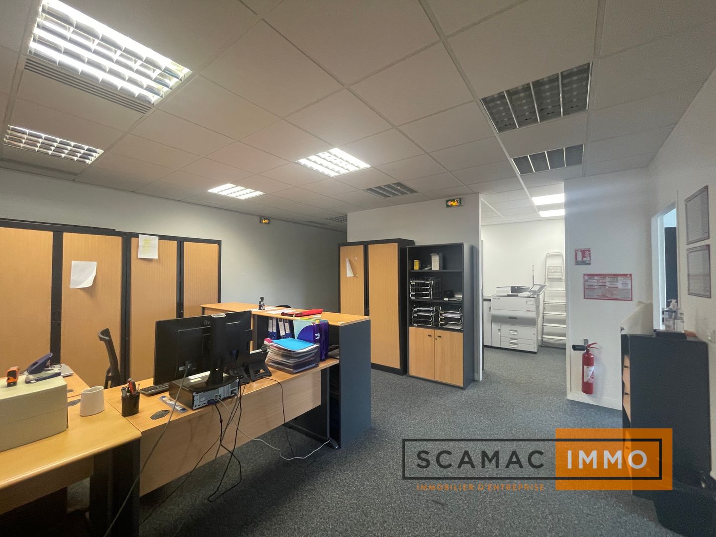 bureau de 200m², Orsay (Essonne)