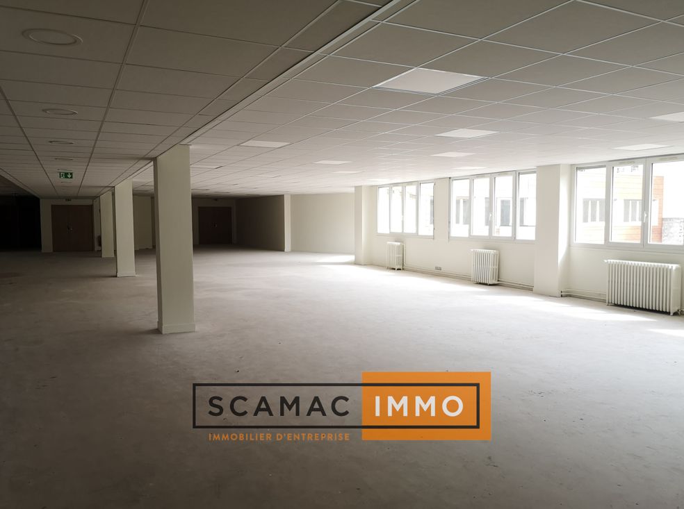 bureau de 559m², Saint-Denis (Seine-Saint-Denis)