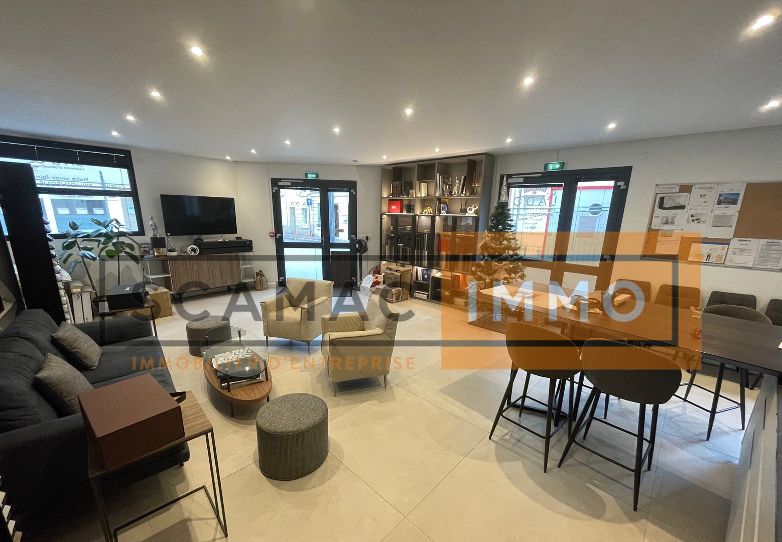 local commercial de 84m², Lagny-sur-Marne (Seine-et-Marne)