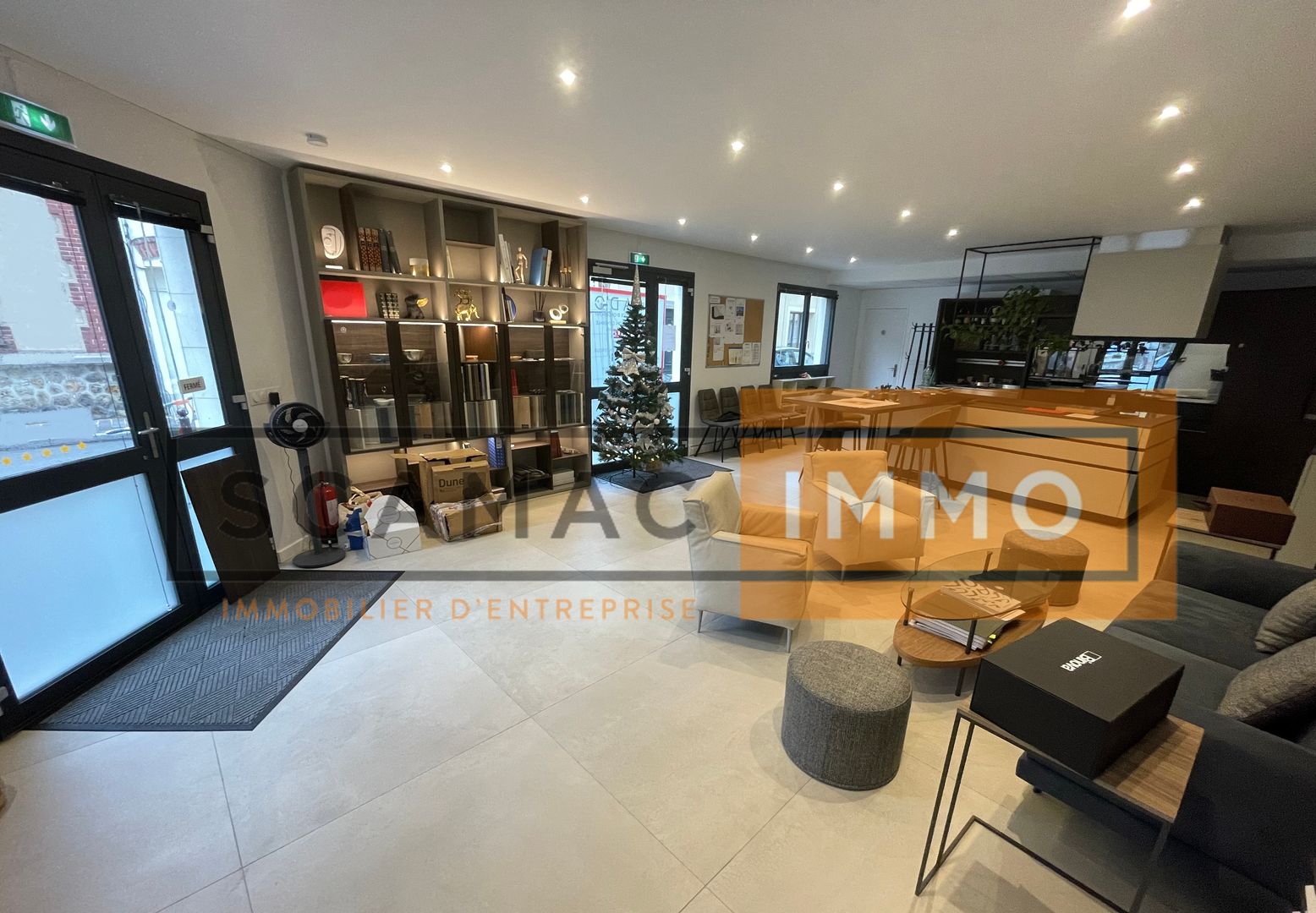 local commercial de 84m², Lagny-sur-Marne (Seine-et-Marne)