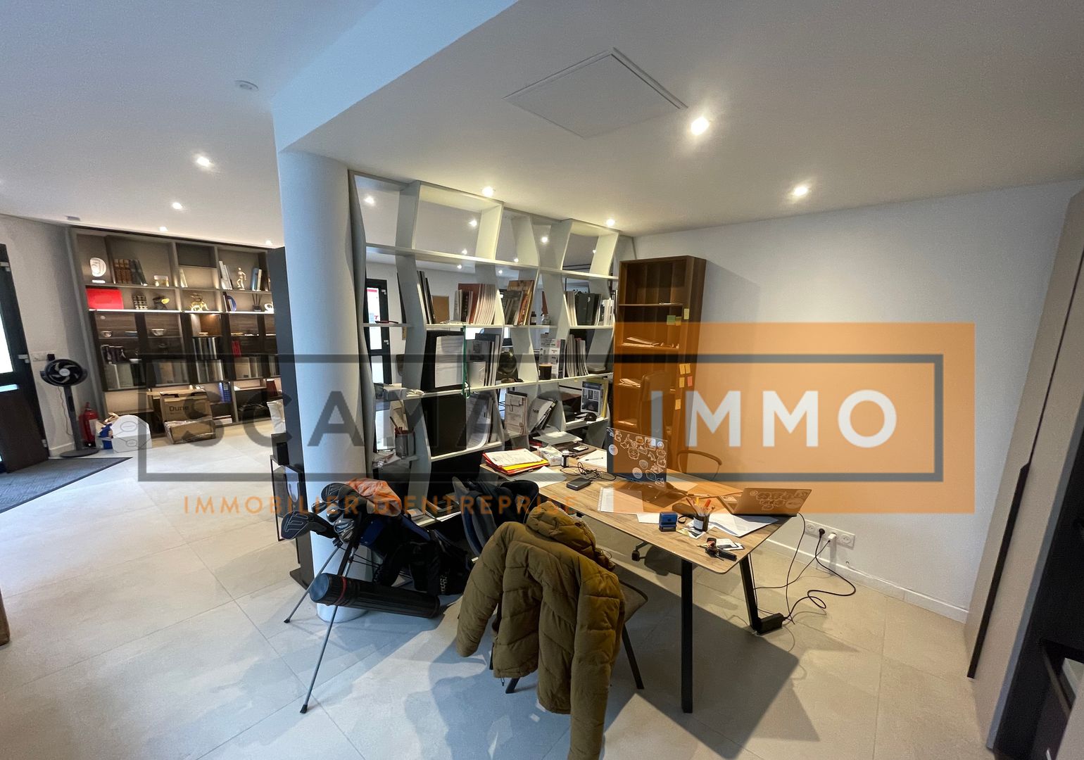 local commercial de 84m², Lagny-sur-Marne (Seine-et-Marne)