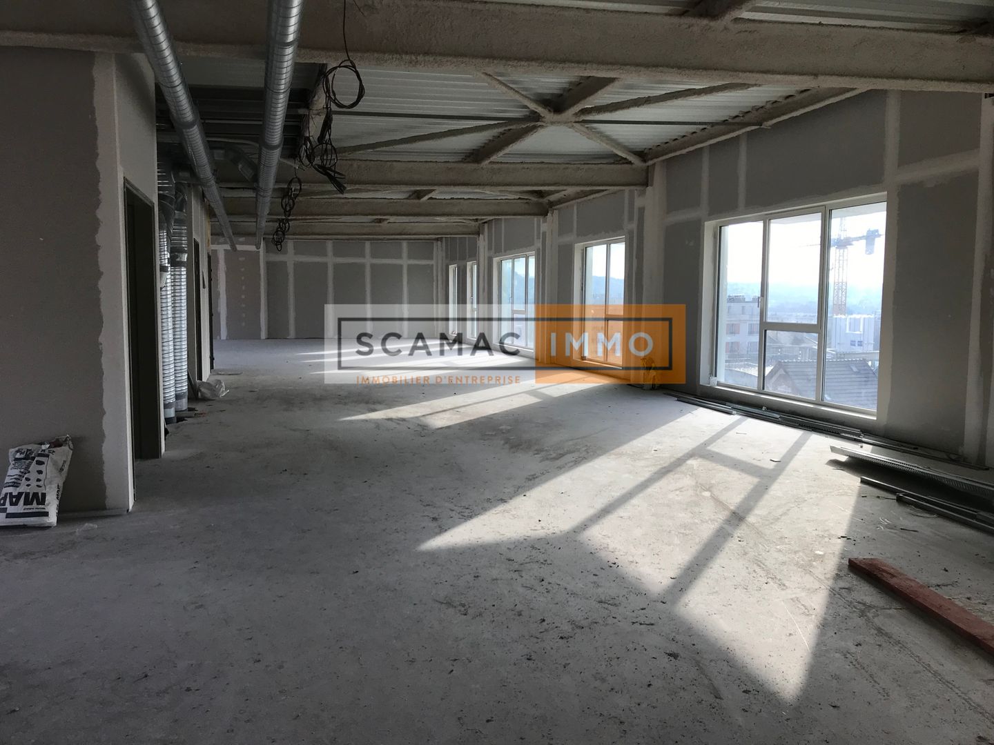bureau de 500m², Cachan (Val-de-Marne)
