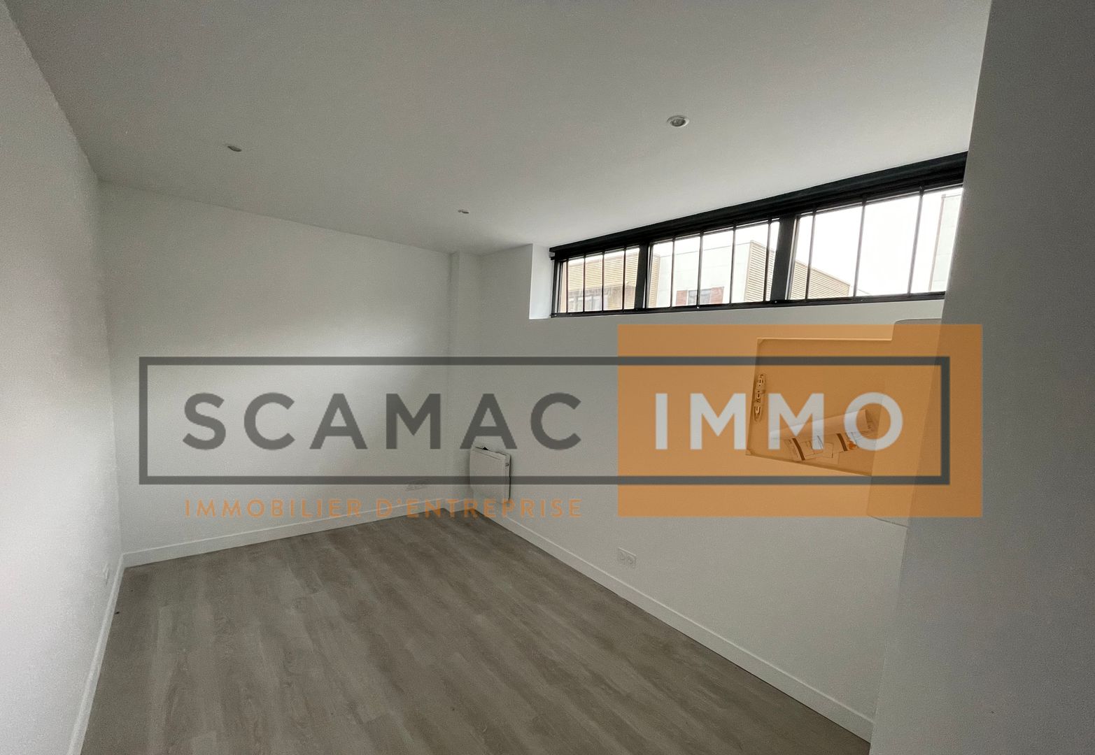 local d'activités de 166m², Bussy-Saint-Georges (Seine-et-Marne)