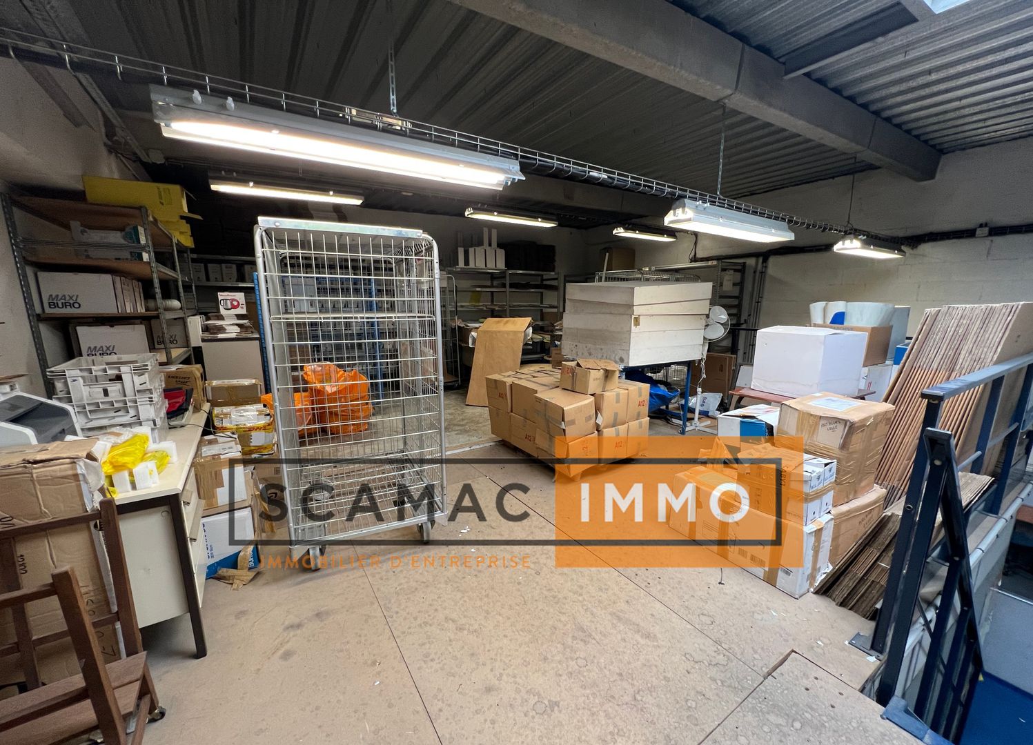 local d'activités de 335m², Saint-Ouen (Seine-Saint-Denis)