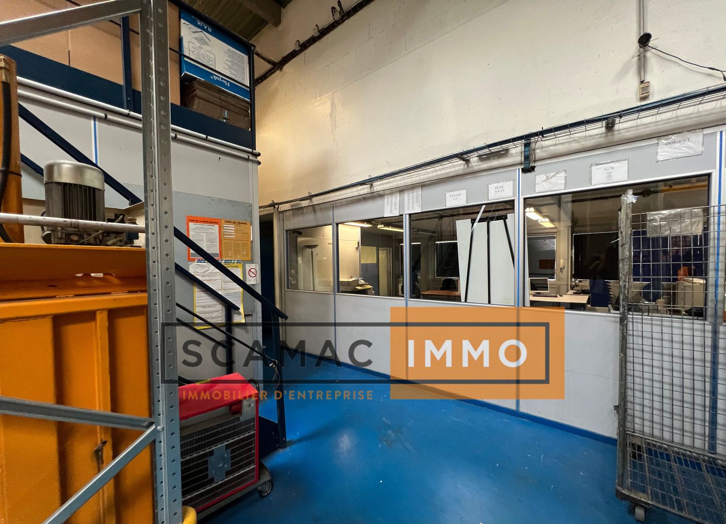 local d'activités de 335m², Saint-Ouen (Seine-Saint-Denis)