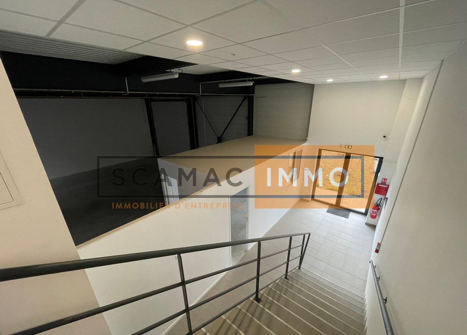 local d'activités de 484m², Chanteloup-en-Brie (Seine-et-Marne)