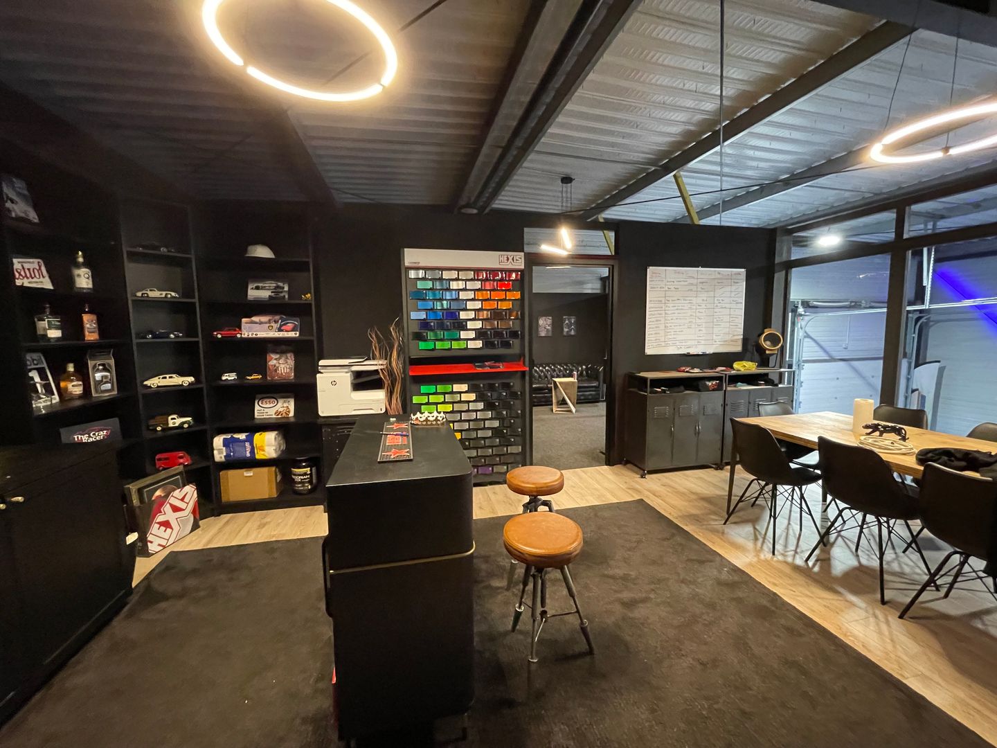 local d'activités de 164m², Serris (Seine-et-Marne)