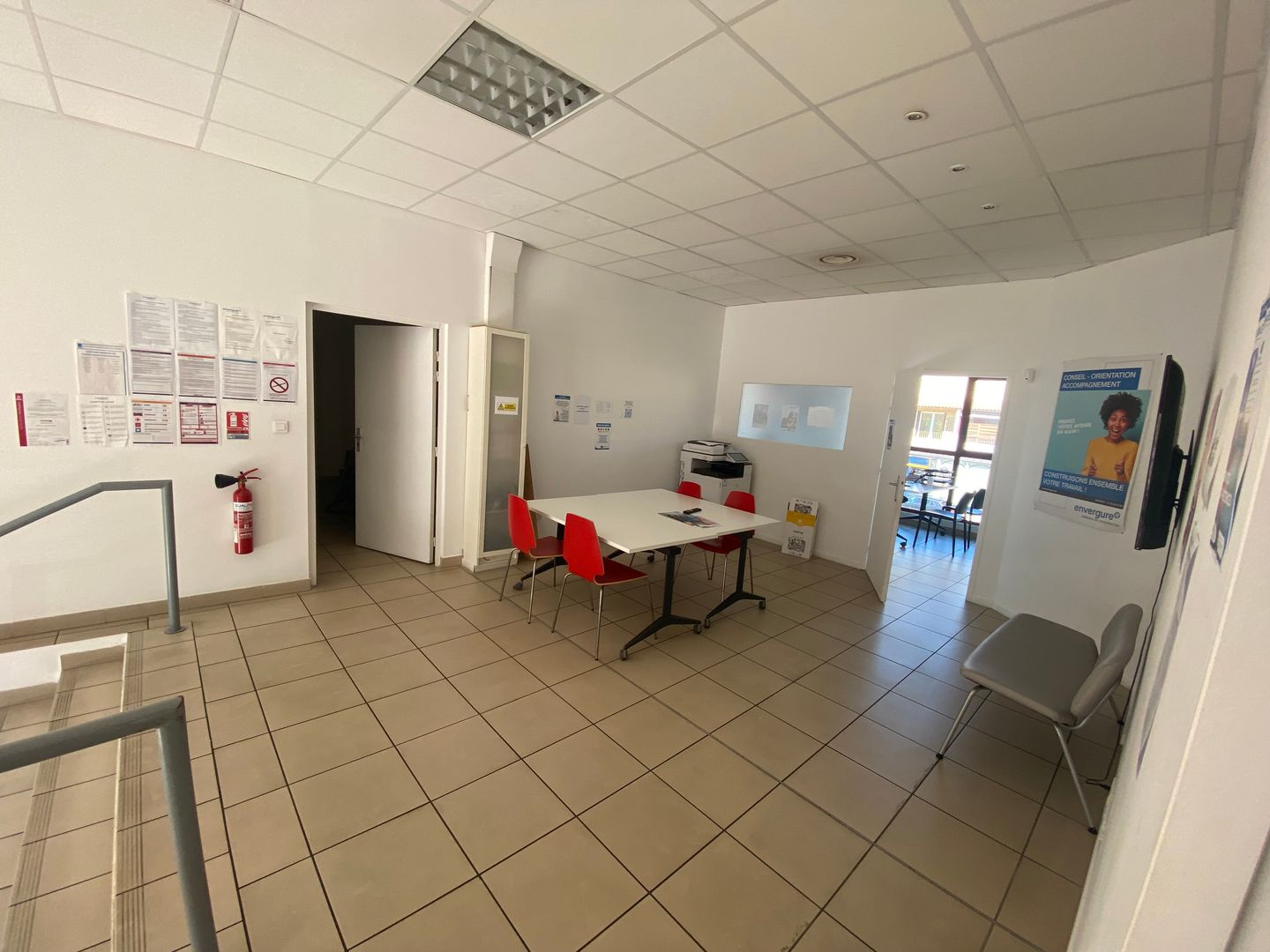 local d'activités de 140m², Six-Fours-les-Plages (Var)