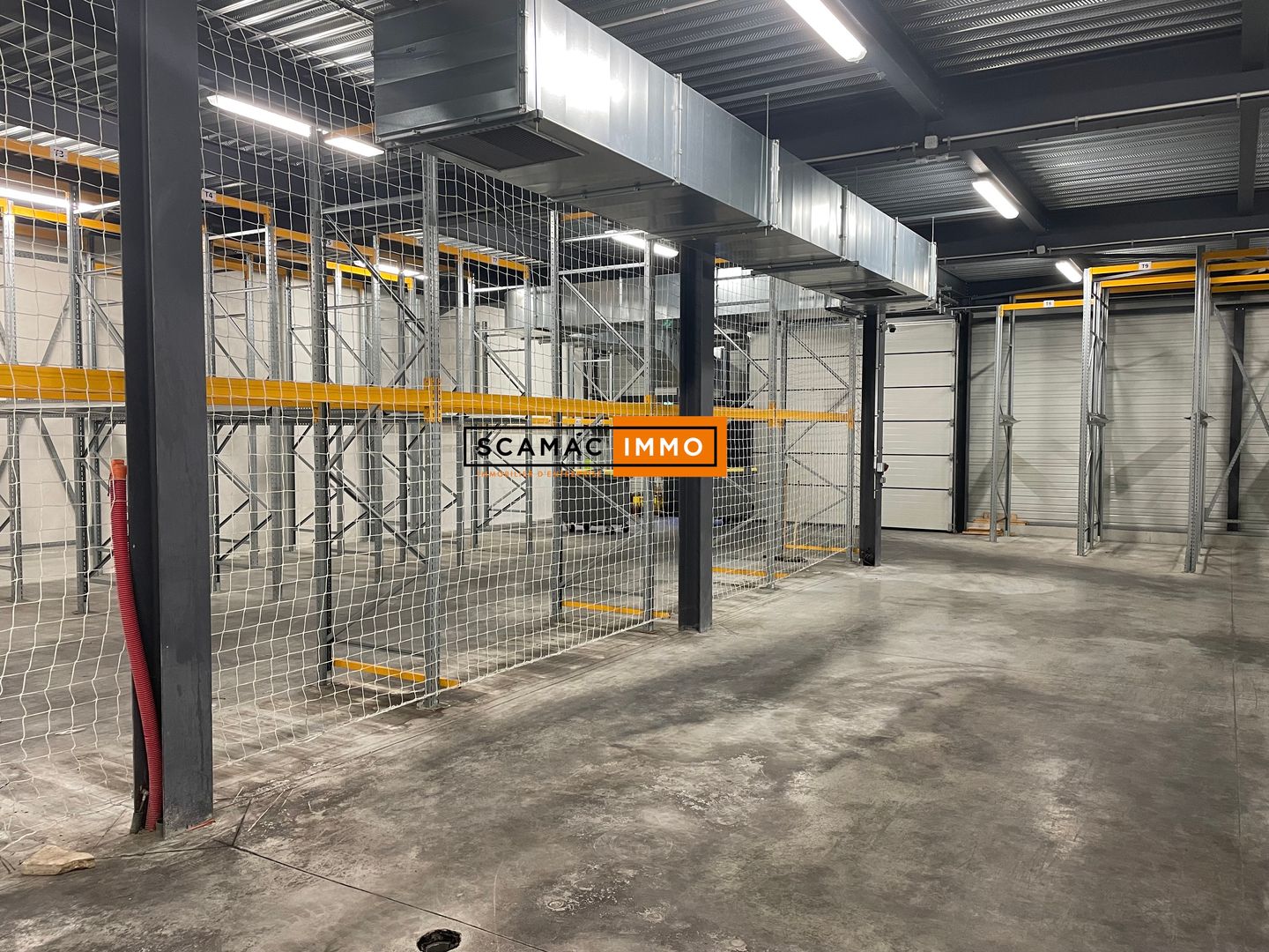 entrepôt de 254m², Hyères (Var)