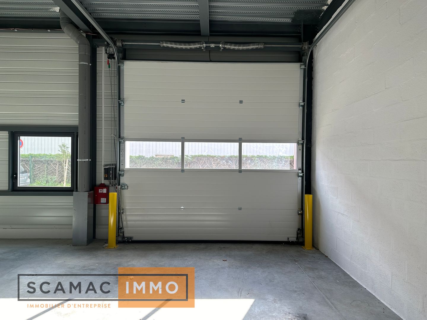 local d'activités de 458m², Corbeil-Essonnes (Essonne)