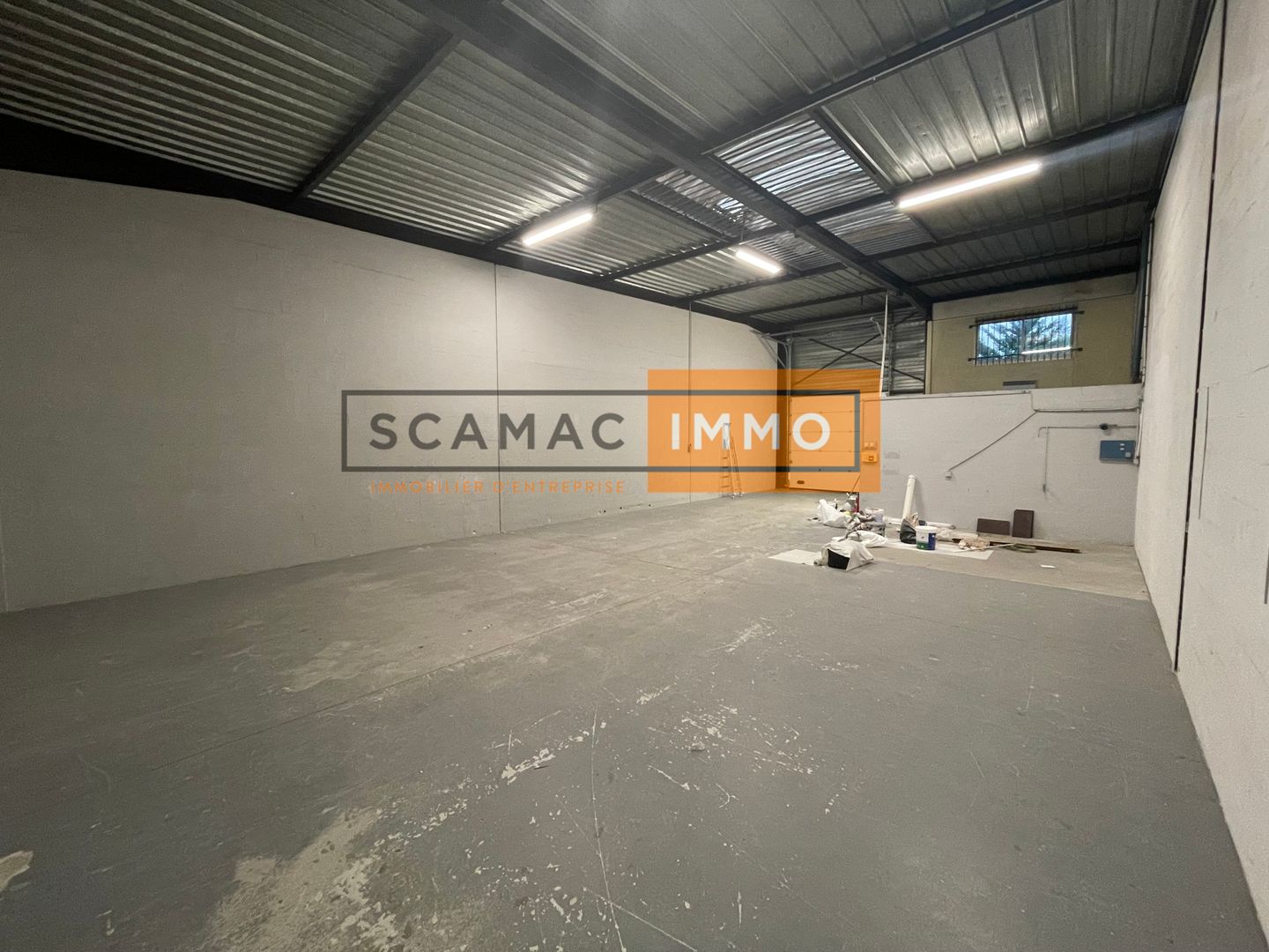 local d'activités de 148m², Saint-Ouen-l'Aumône (Val-d'Oise)