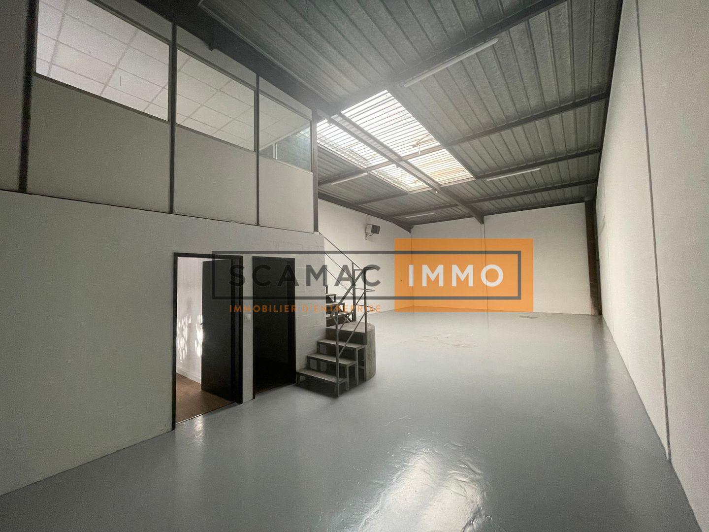 entrepôt de 170m², Saint-Ouen-l'Aumône (Val-d'Oise)