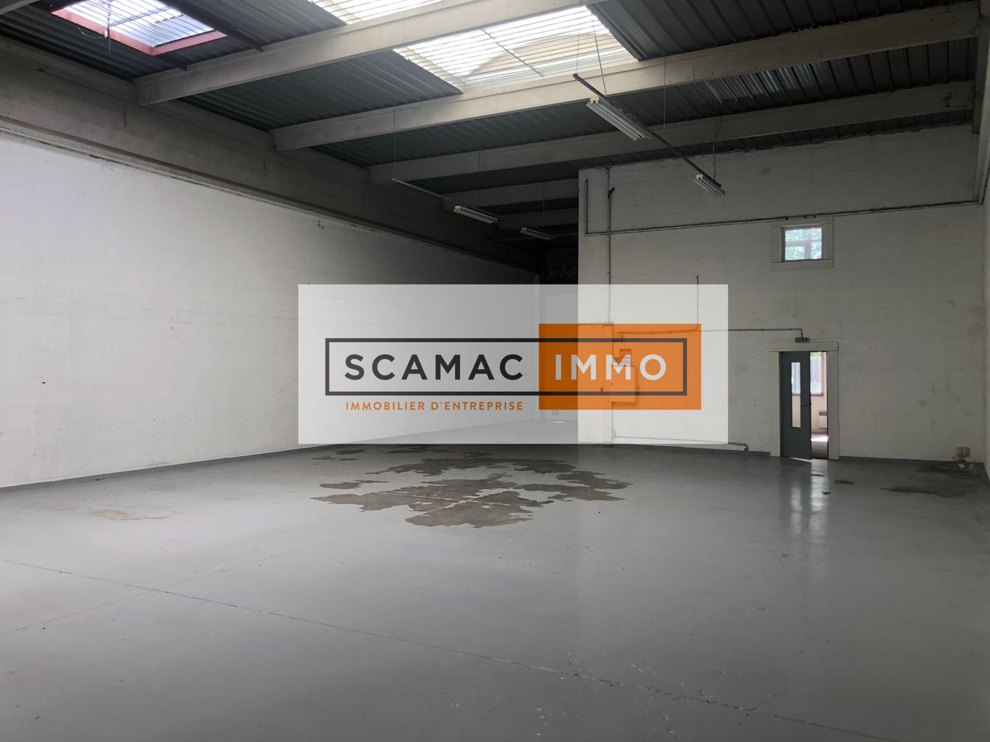 entrepôt de 336m², Saint-Ouen-l'Aumône (Val-d'Oise)