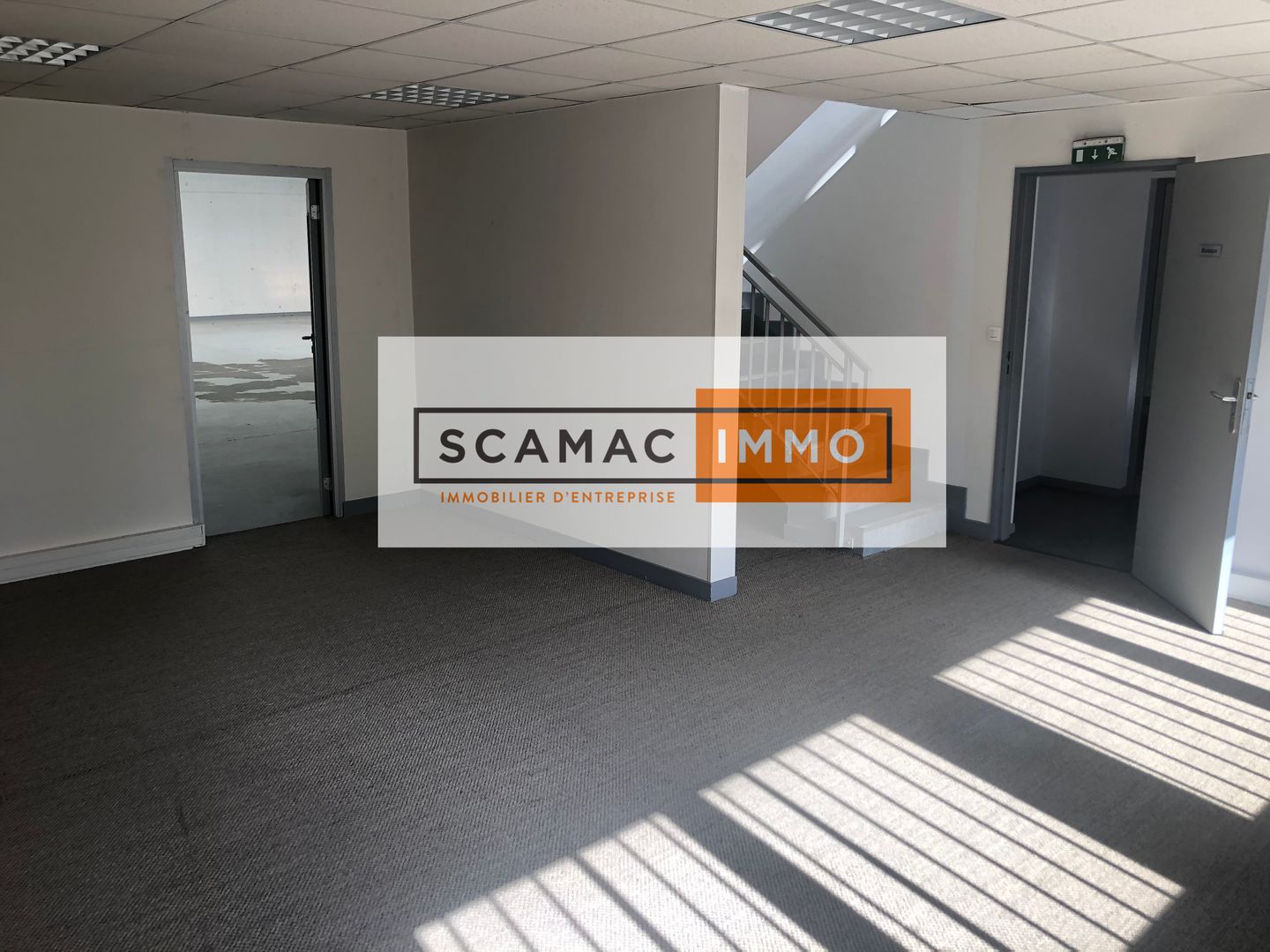 entrepôt de 336m², Saint-Ouen-l'Aumône (Val-d'Oise)