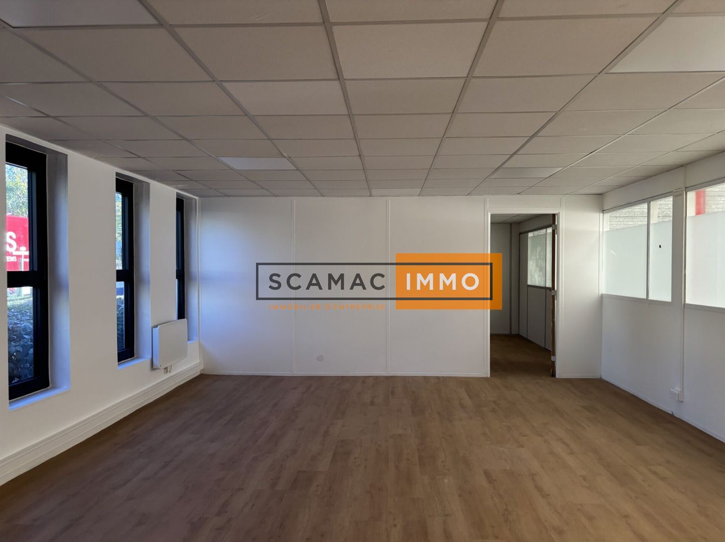 entrepôt de 408m², Saint-Ouen-l'Aumône (Val-d'Oise)