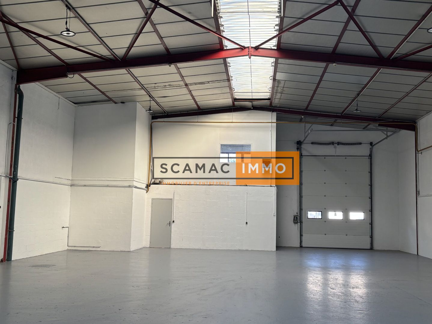 entrepôt de 408m², Saint-Ouen-l'Aumône (Val-d'Oise)