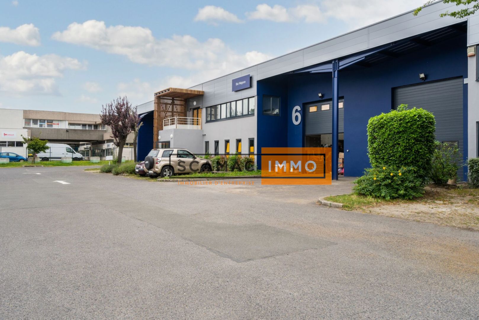 entrepôt de 390m², Saint-Ouen-l'Aumône (Val-d'Oise)