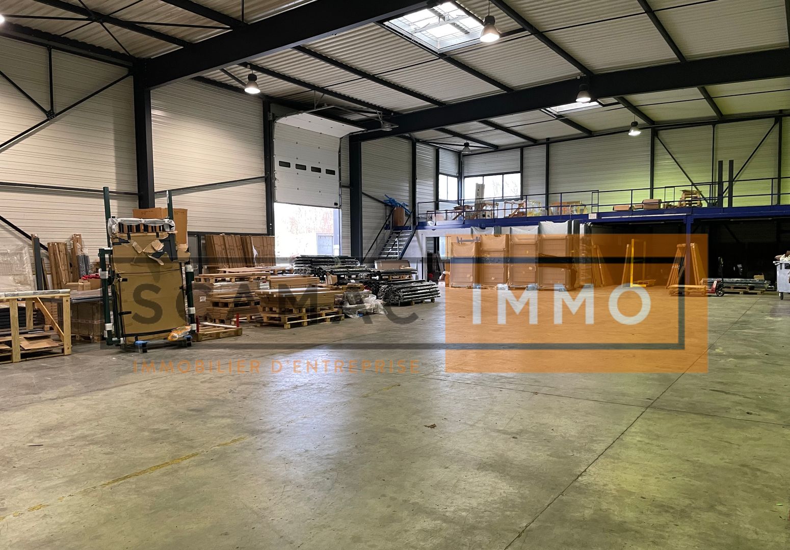 local d'activités de 1&nbsp;318m², Montévrain (Seine-et-Marne)
