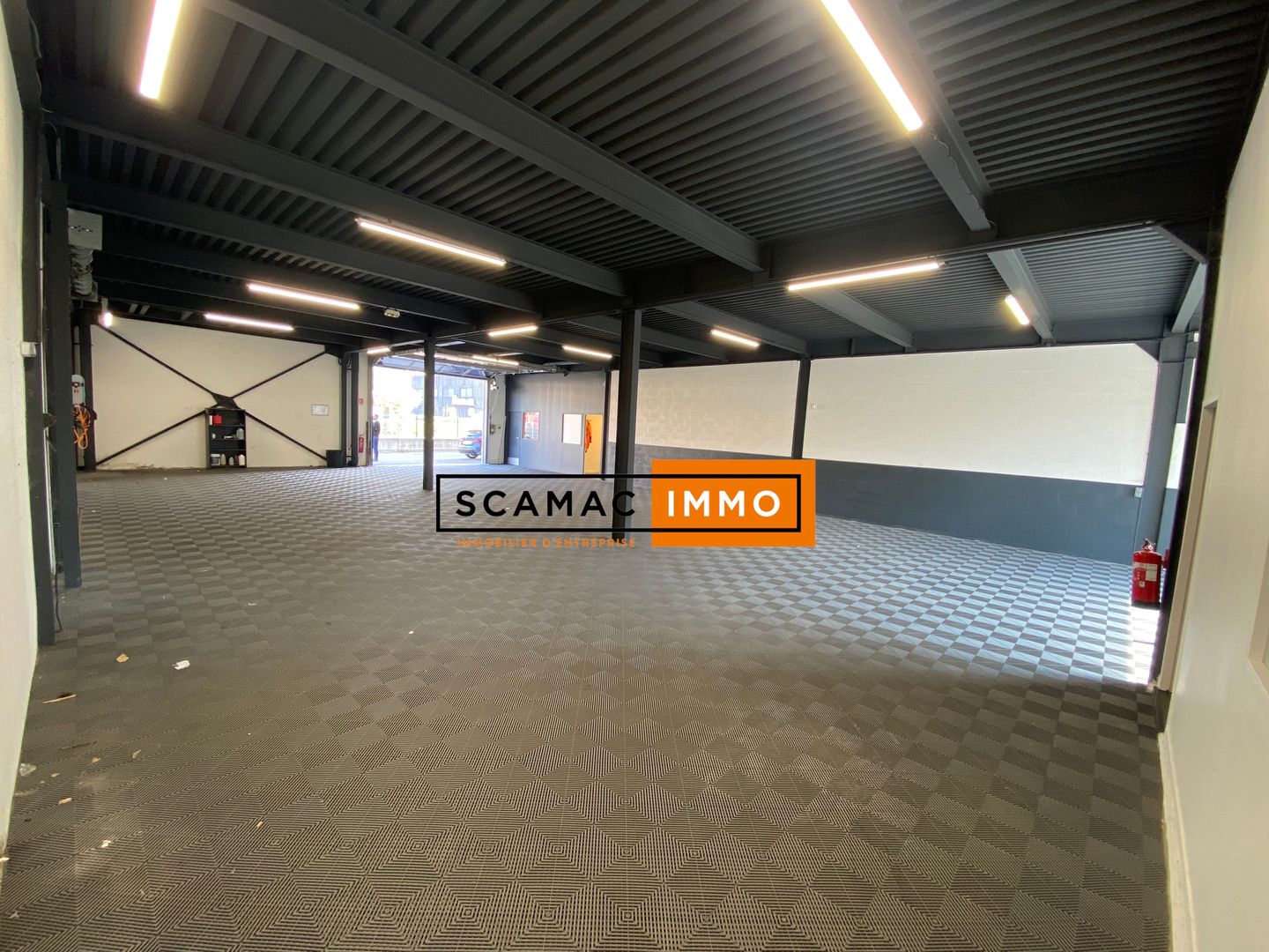 local commercial de 300m², La Valette-du-Var (Var)