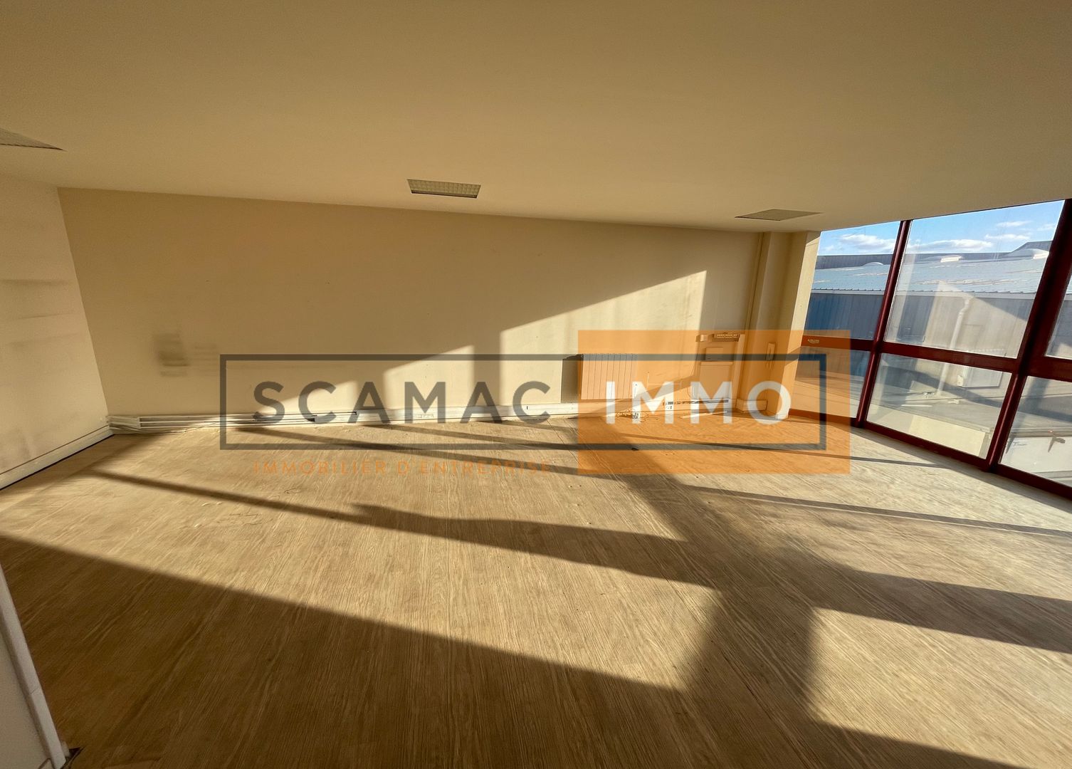 local d'activités de 245m², Champigny-sur-Marne (Val-de-Marne)