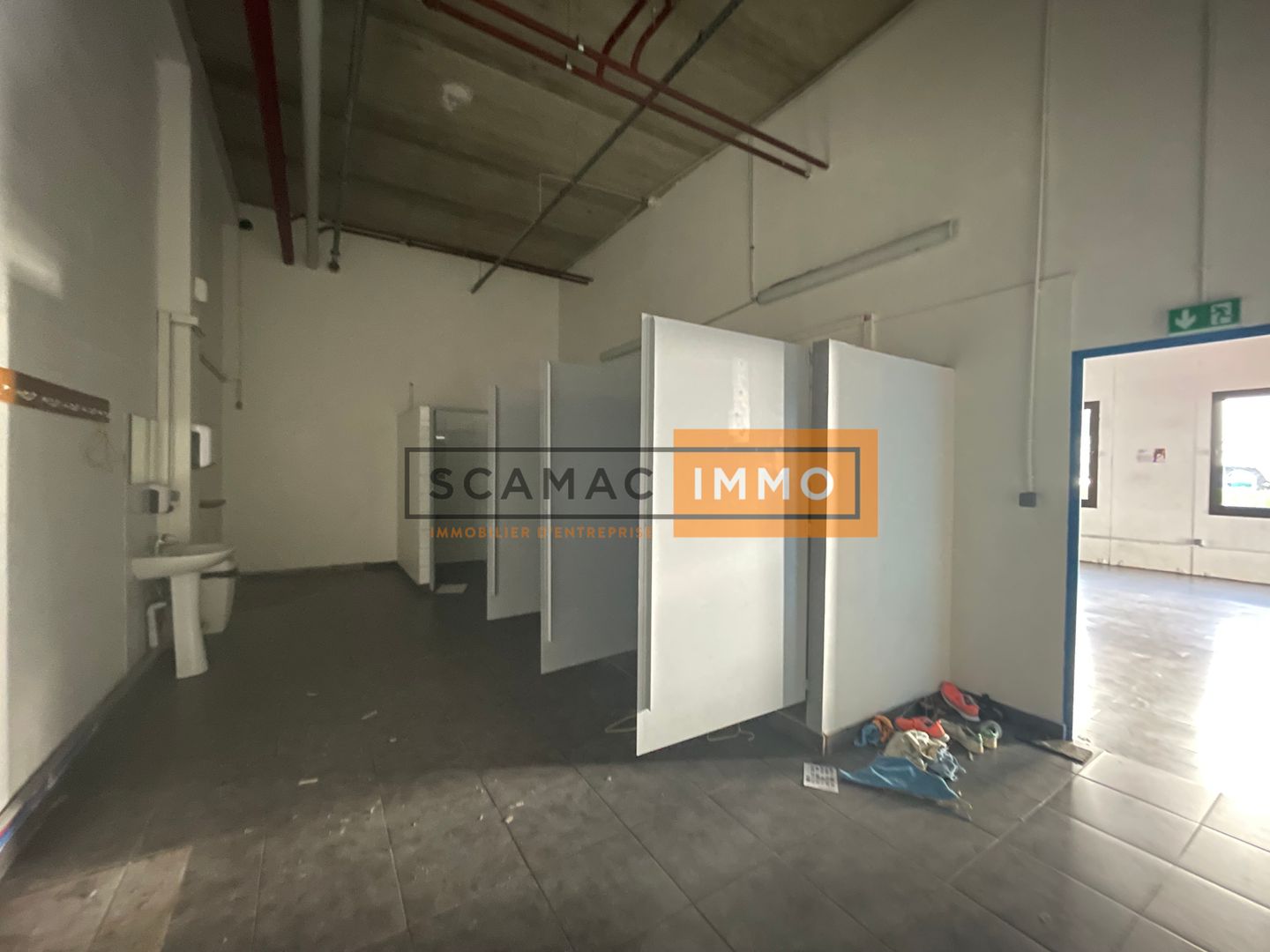 local d'activités de 597m², Cergy (Val-d'Oise)