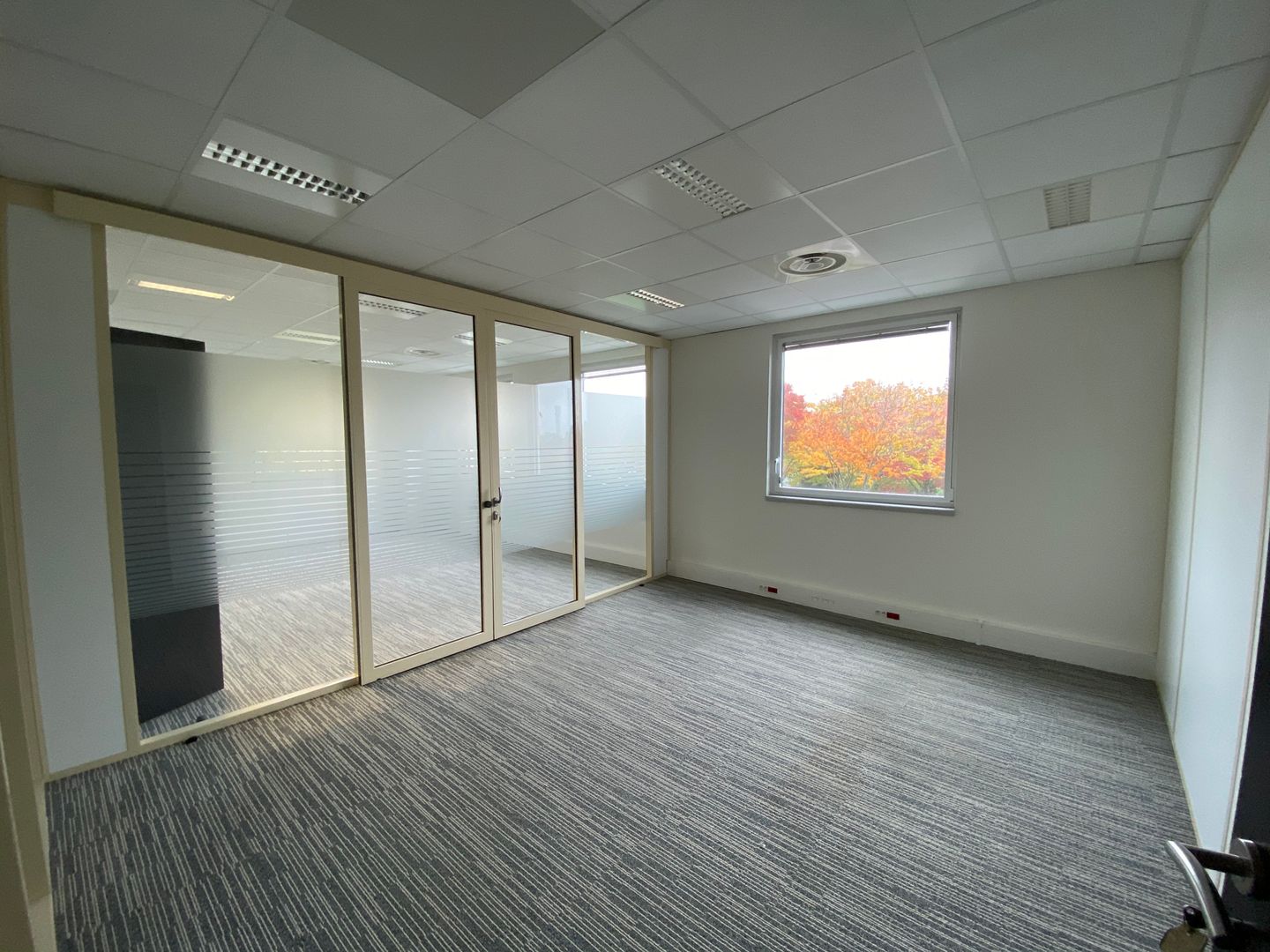 bureau de 290m², Cergy (Val-d'Oise)