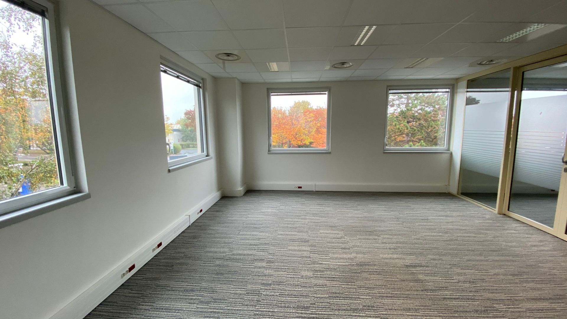 bureau de 647m², Cergy (Val-d'Oise)