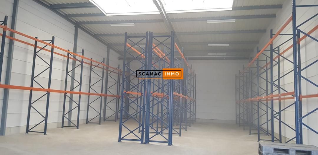 entrepôt de 294m², Chambly (Oise)
