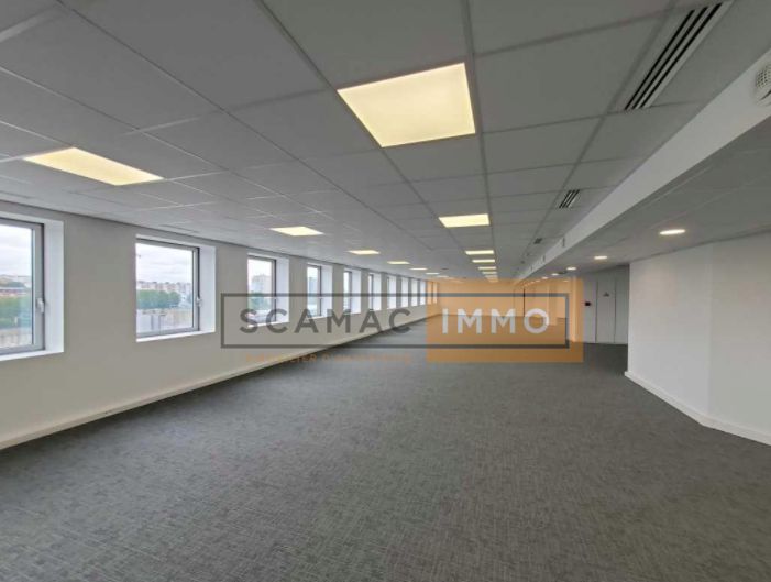 bureau de 755m², Ivry-sur-Seine (Val-de-Marne)