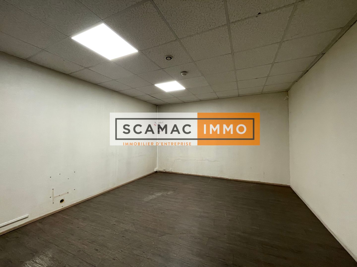 entrepôt de 596m², Ivry-sur-Seine (Val-de-Marne)