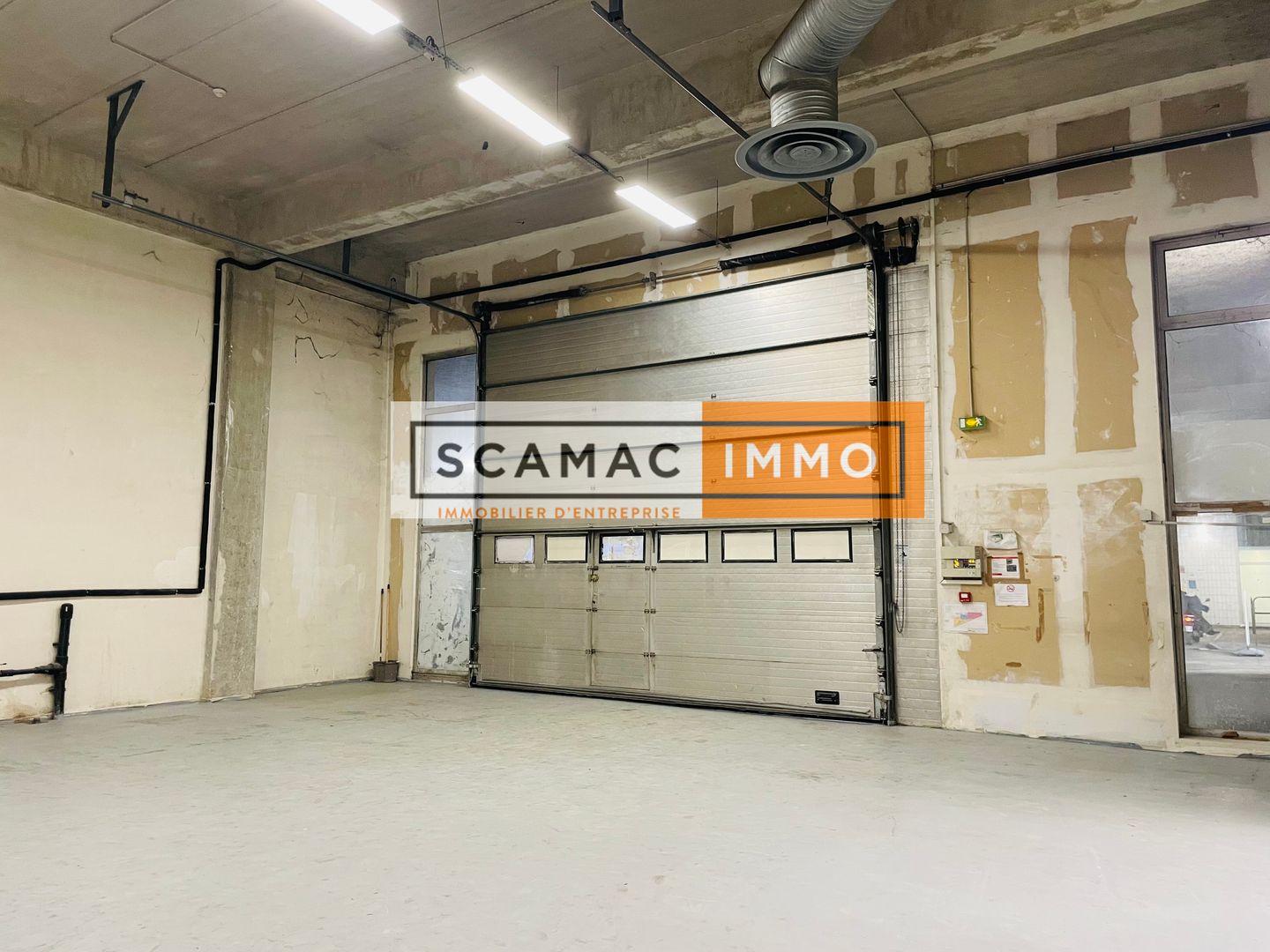 entrepôt de 596m², Ivry-sur-Seine (Val-de-Marne)