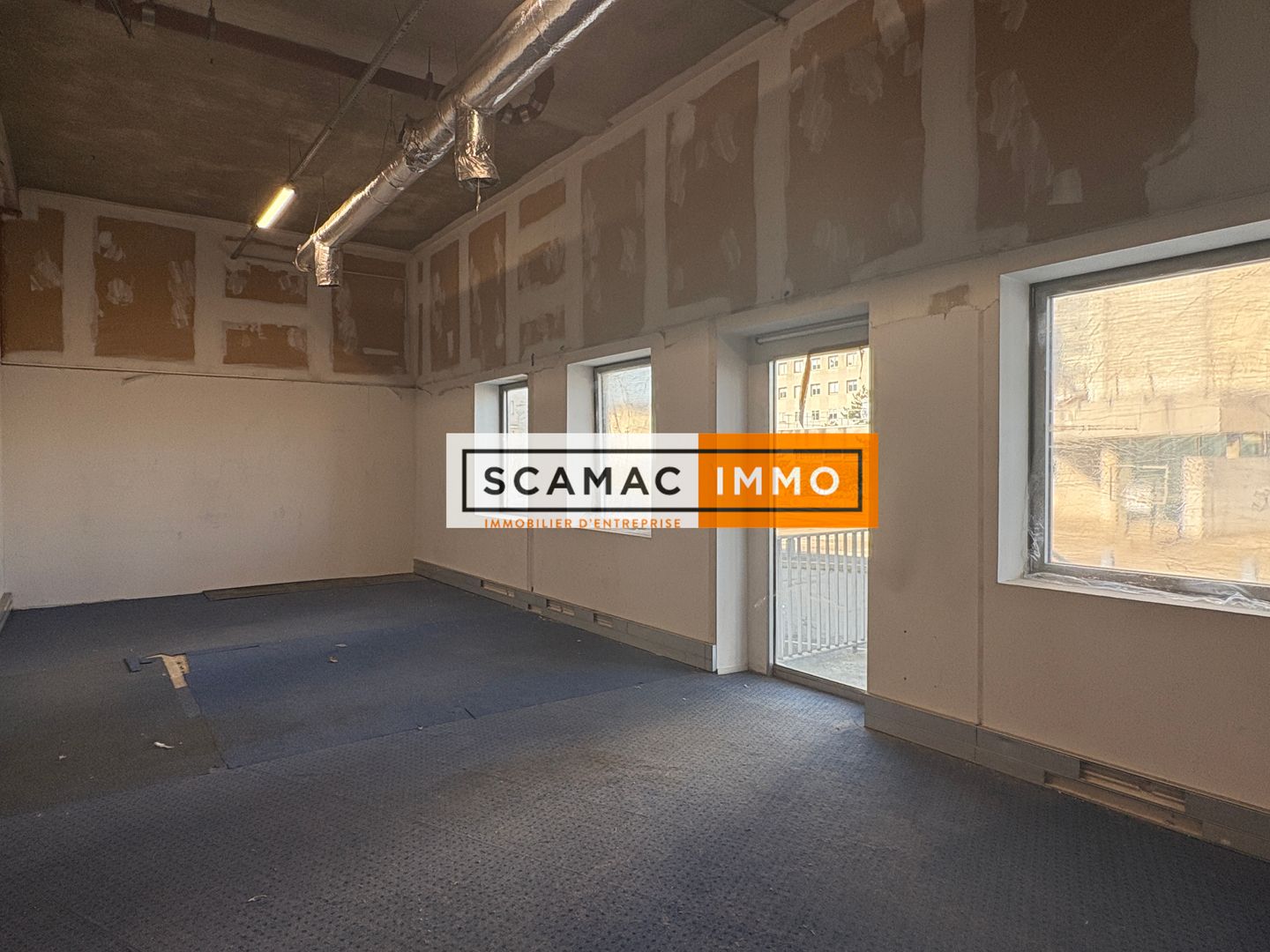 local d'activités de 495m², Ivry-sur-Seine (Val-de-Marne)