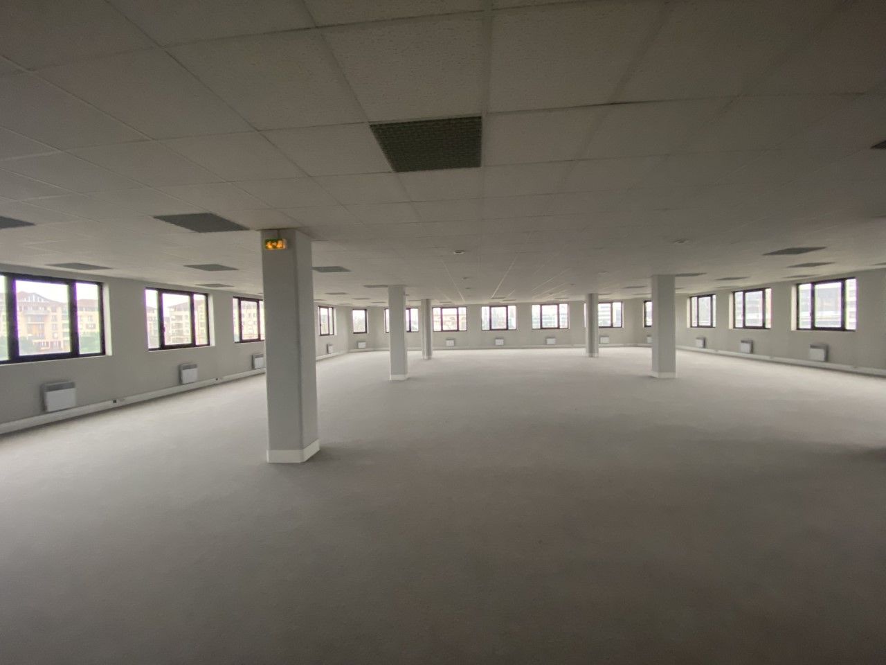 bureau de 2 000m², Vitry-sur-Seine (Val-de-Marne)