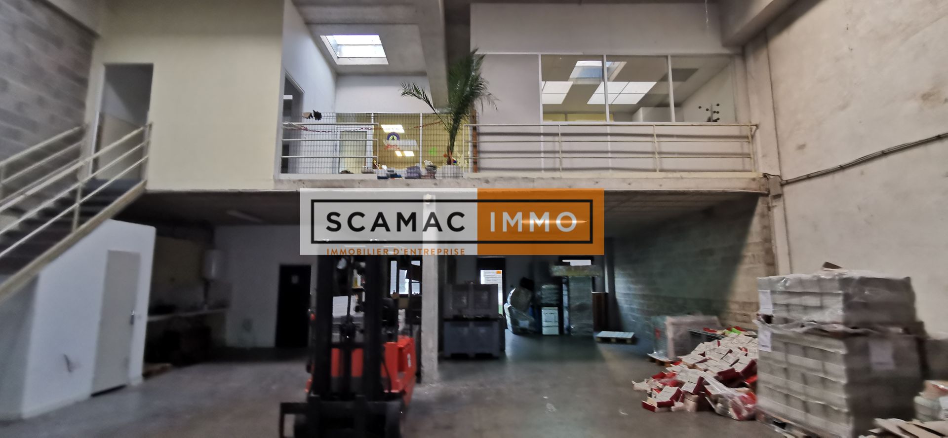 local d'activités de 720m², Vitry-sur-Seine (Val-de-Marne)