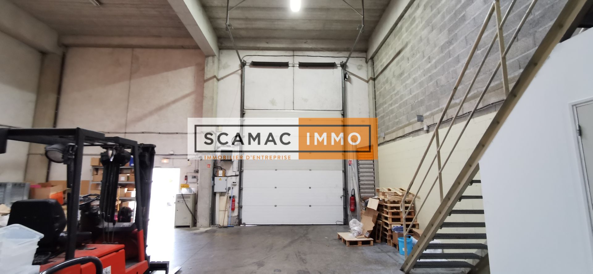 local d'activités de 720m², Vitry-sur-Seine (Val-de-Marne)