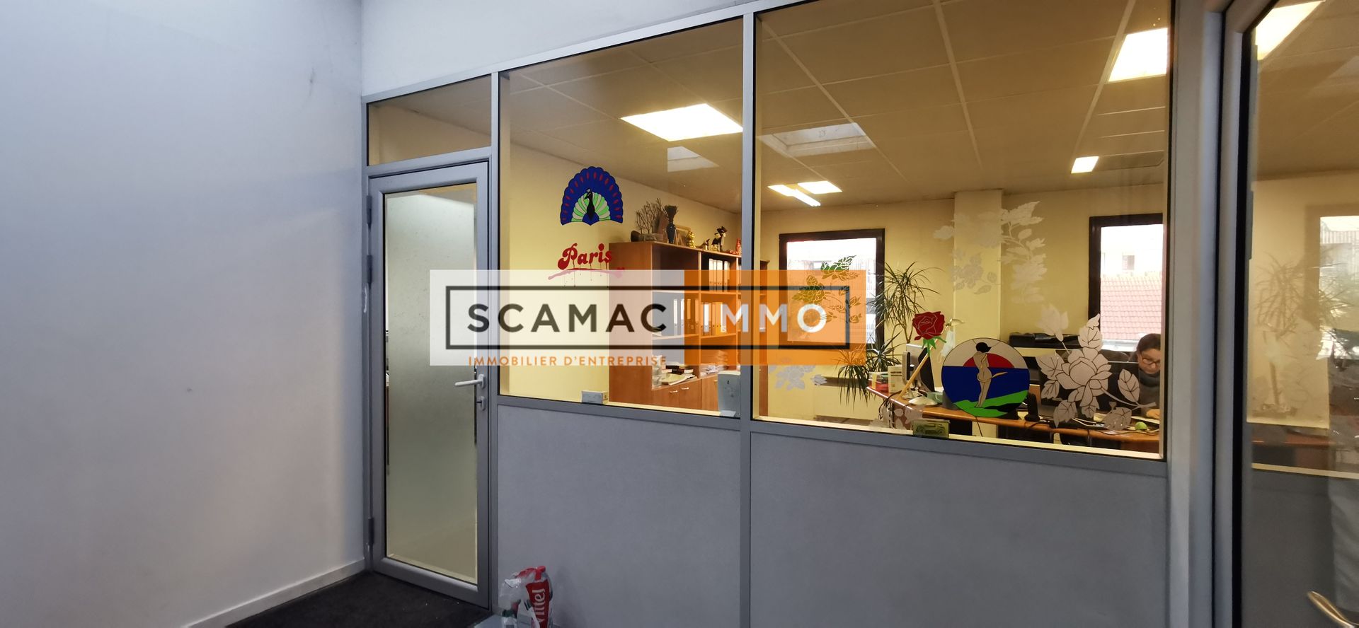 local d'activités de 720m², Vitry-sur-Seine (Val-de-Marne)