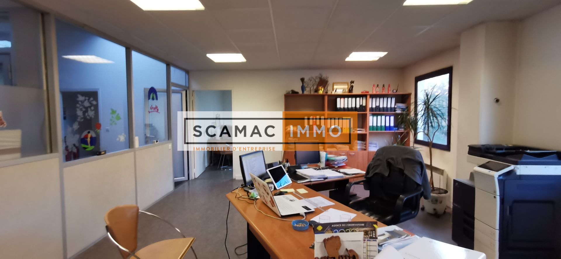 local d'activités de 720m², Vitry-sur-Seine (Val-de-Marne)
