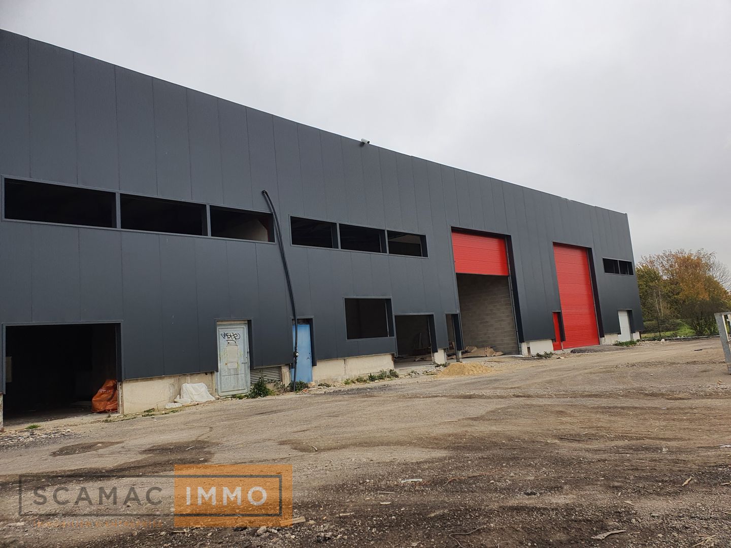 local d'activités de 300m², Saint-Germain-lès-Arpajon (Essonne)