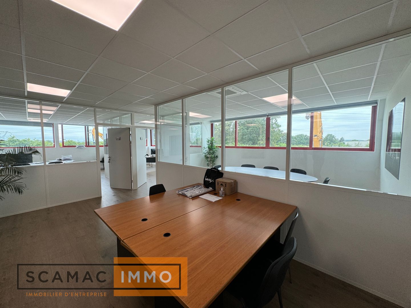 local d'activités de 300m², Saint-Germain-lès-Arpajon (Essonne)