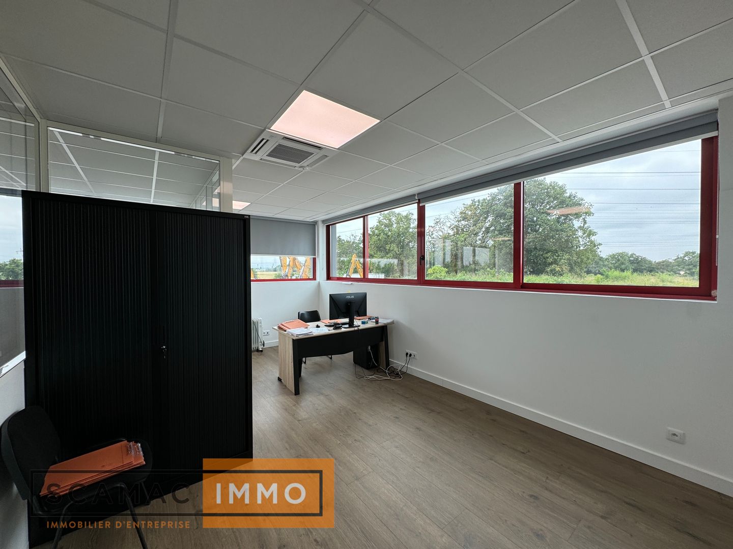 local d'activités de 300m², Saint-Germain-lès-Arpajon (Essonne)