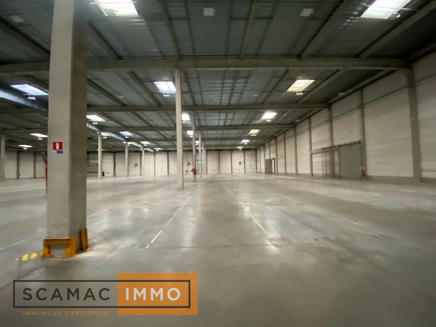 entrepôt de 10 997m², Moissy-Cramayel (Seine-et-Marne)
